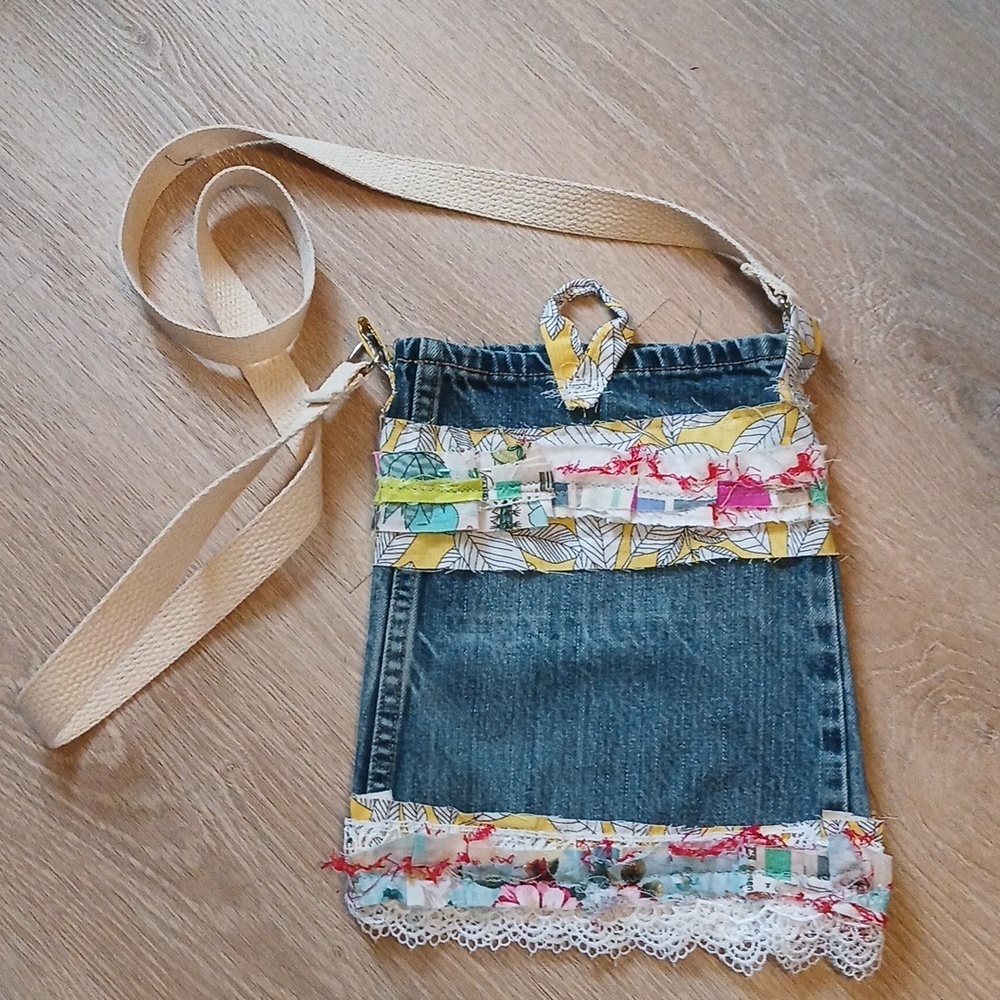 Upcycled Denim Crossbody Bag Handmade with Floral Trim Jeans Patchwork Trim - Picture 2 of 13